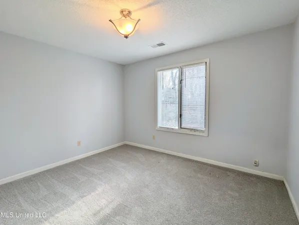$3,400 | 237 Highway 51, Hernando, MS 38632