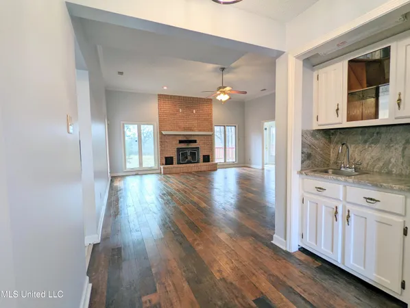 $3,400 | 237 Highway 51, Hernando, MS 38632