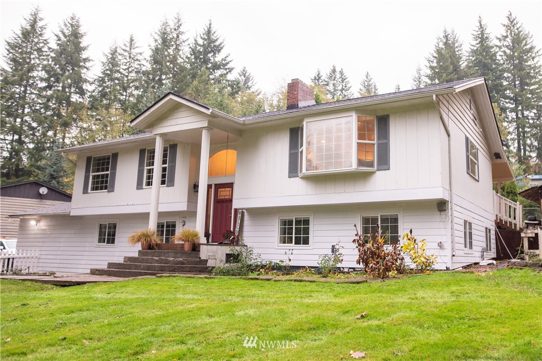 1980 Coal Creek Road Longview, WA 98632 - Photo 1 of 36 Gallery Image 1
