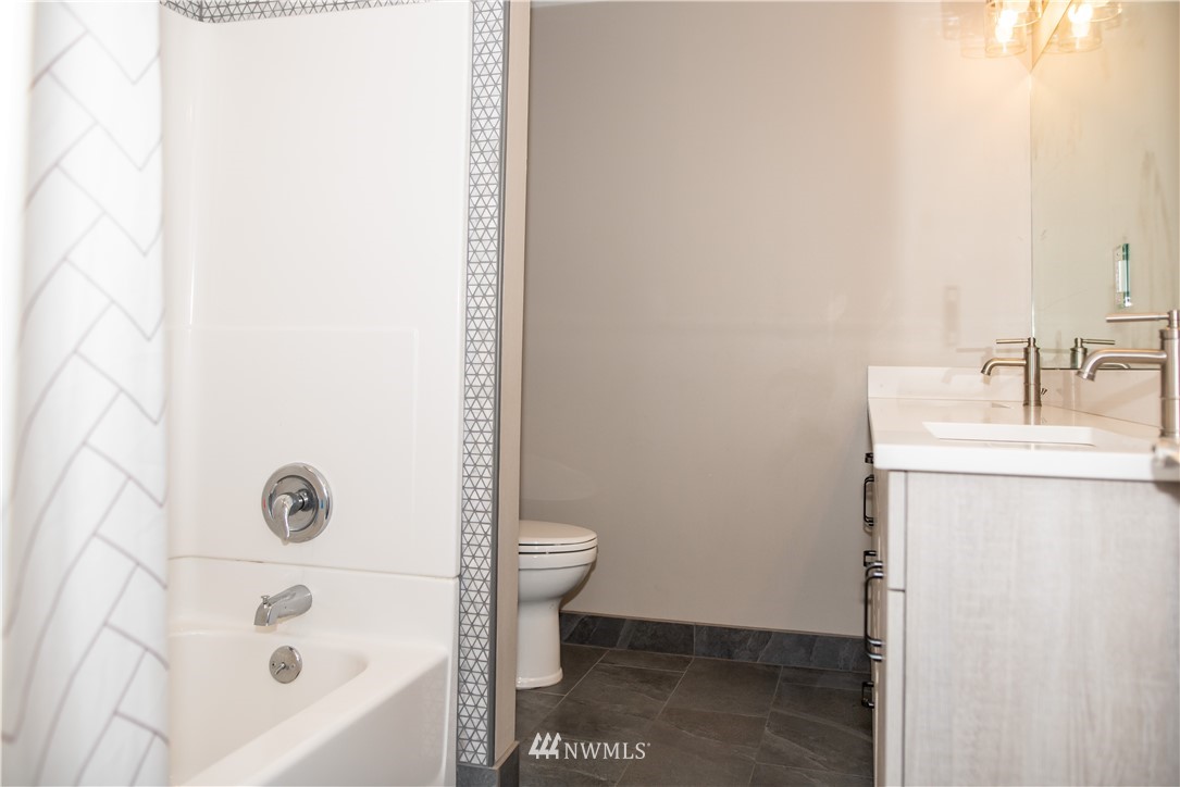 1980 Coal Creek Road Longview, WA 98632 - Photo 27 of 36 Gallery Image 27