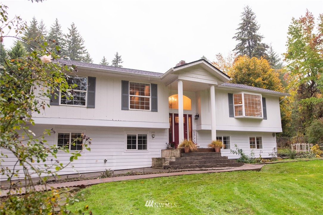 1980 Coal Creek Road Longview, WA 98632 - Photo 4 of 36 Gallery Image 4