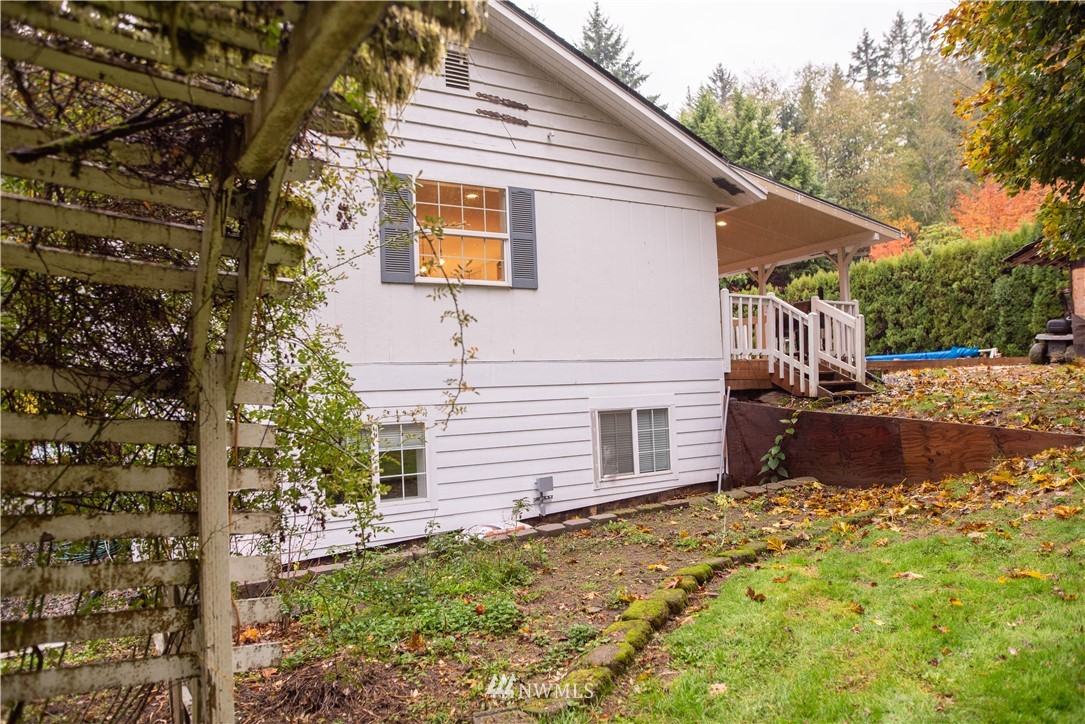 1980 Coal Creek Road Longview, WA 98632 - Photo 33 of 36 Gallery Image 33
