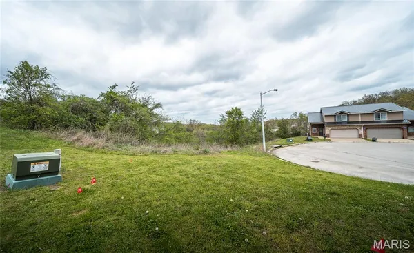 $190,000 | 148 Hickory Ridge Drive, St. Robert, MO 65584