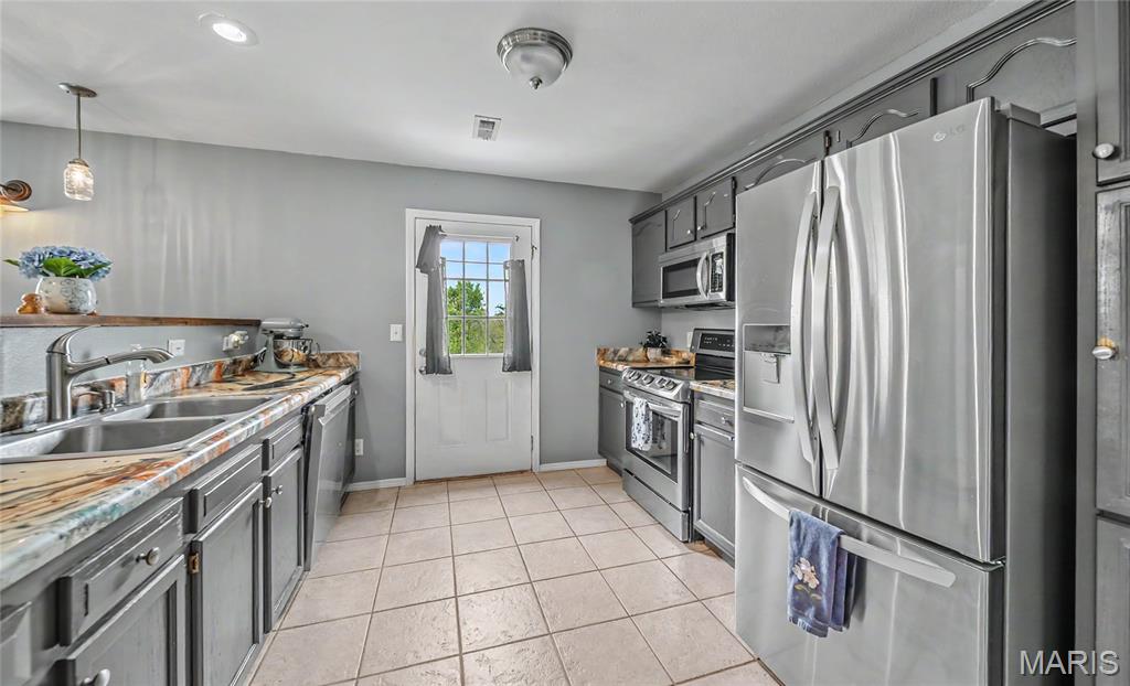 148 Hickory Ridge Drive St. Robert, MO 65584 - Photo 10 of 30