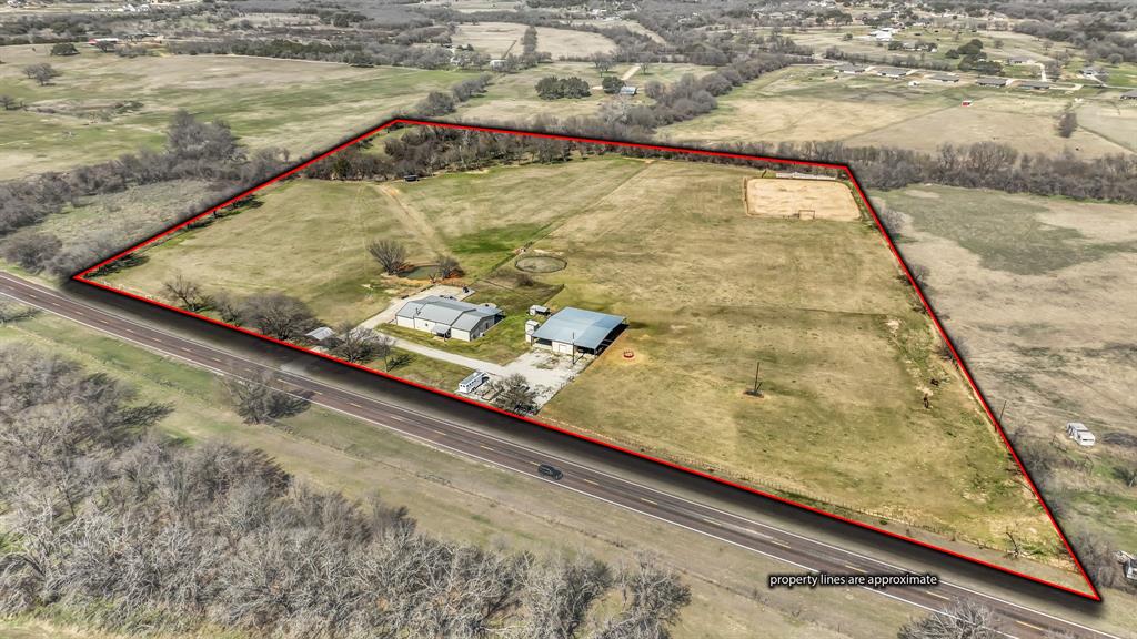 6500 Fm Road, Unit 1885 Weatherford, TX 76088 - Photo 28 of 40 a view of swimming pool