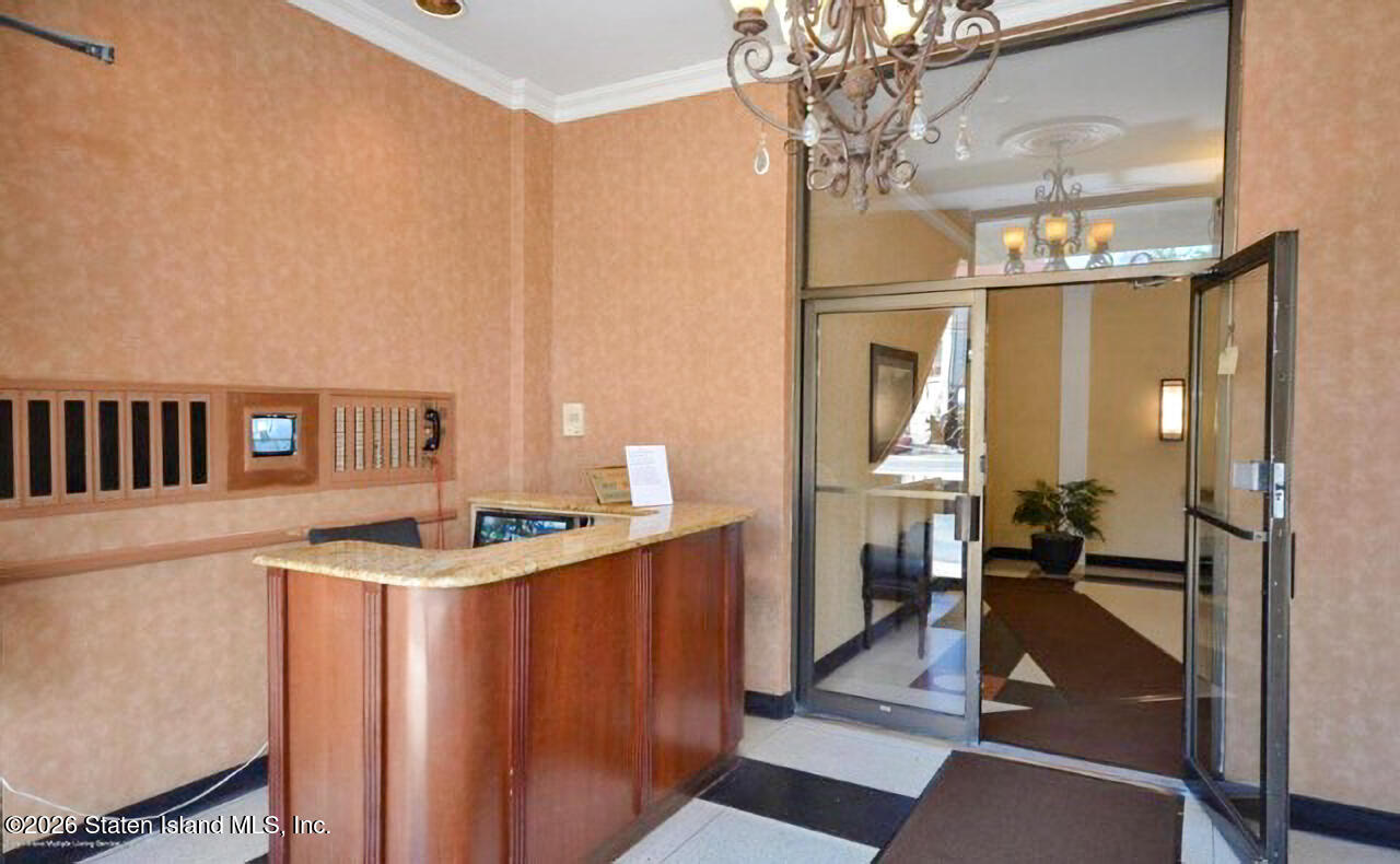 1000 Clove Road, Unit 10E Staten Island, NY 10301 - Photo 4 of 21 Front Desk