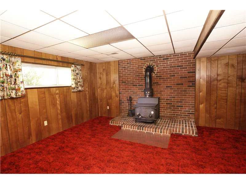 231 Seavey Road Pittsburgh, PA 15223 - Photo 12 of 14 Family Room. Another view of the game room