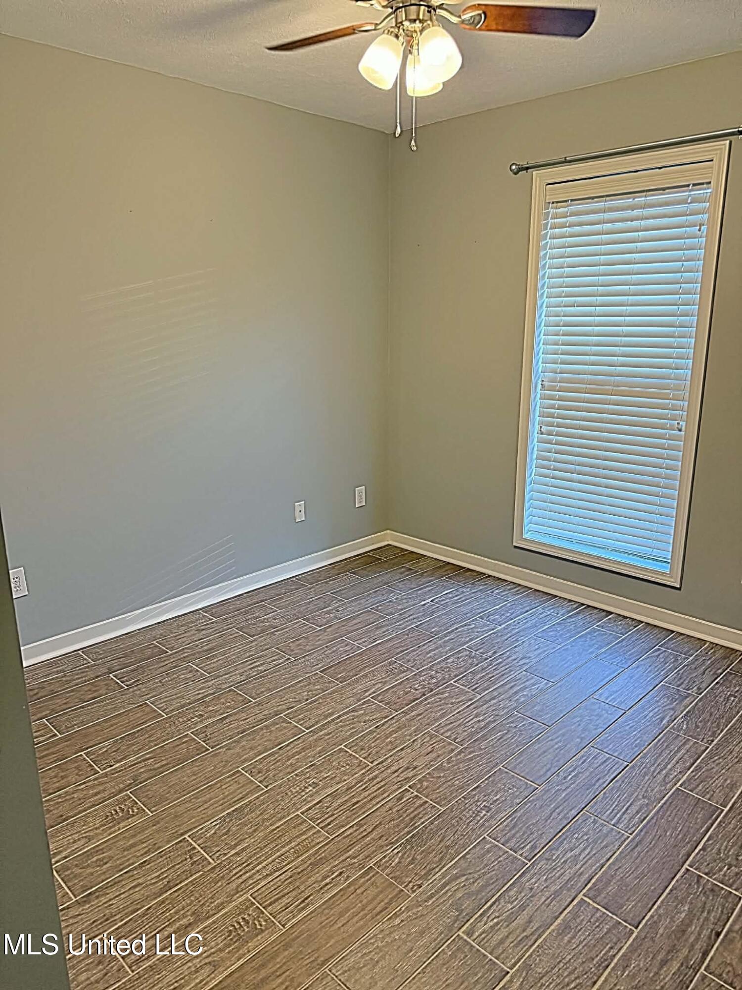 331 Azalea Court Brandon, MS 39047 - Photo 15 of 16 ffc8e08a-f1ab-4c25-b6de-af8dfda5dd2e