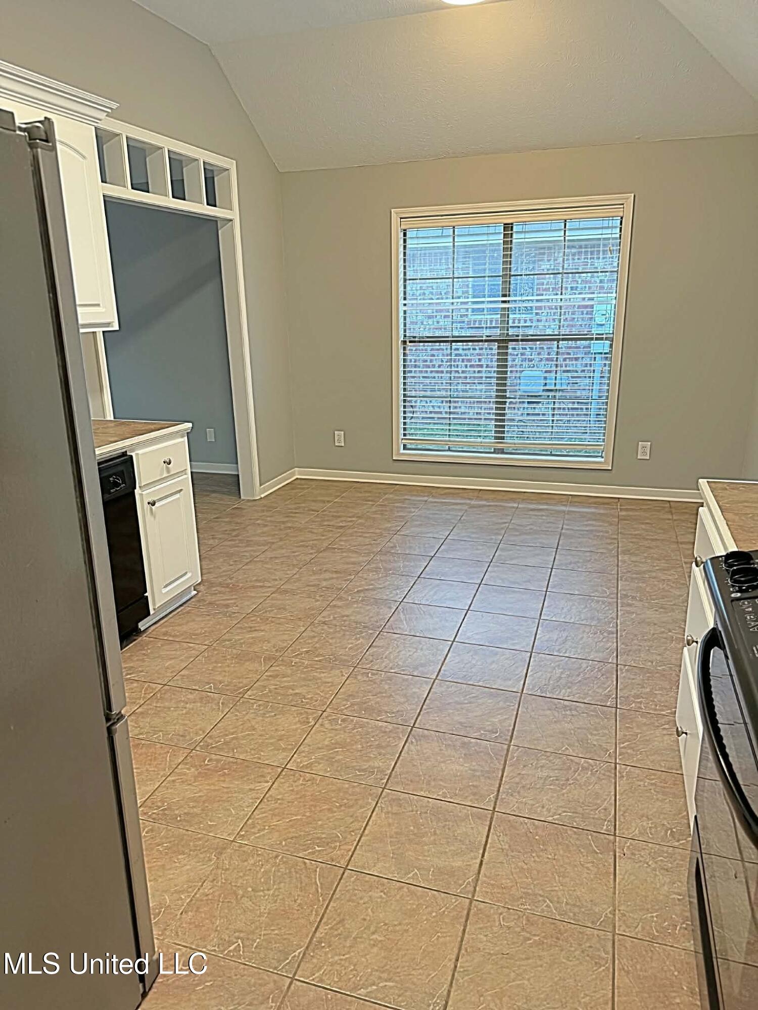 331 Azalea Court Brandon, MS 39047 - Photo 6 of 16 f630ee106-f0ee-491f-818a-528f752e0c83