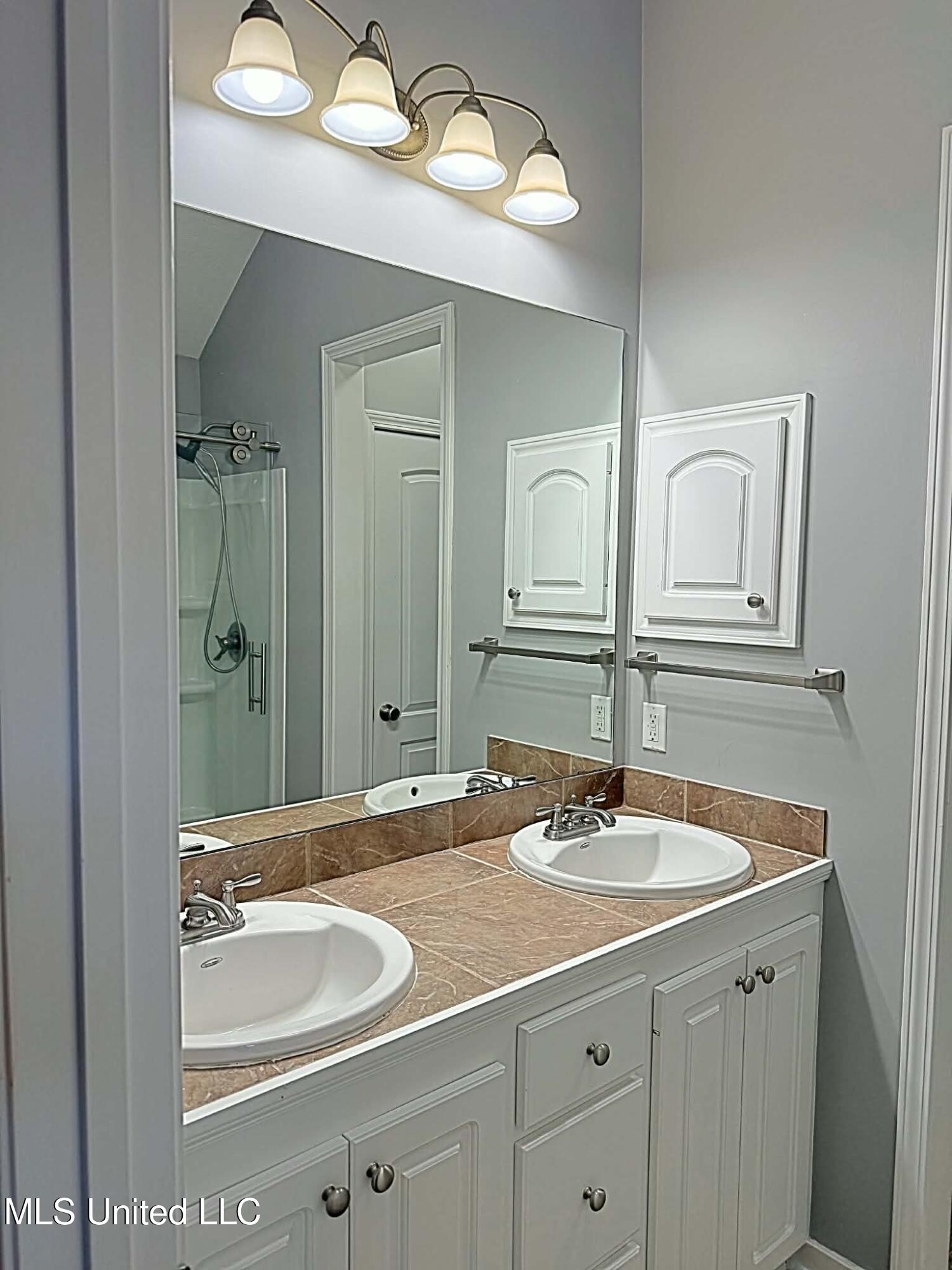 331 Azalea Court Brandon, MS 39047 - Photo 8 of 16 f64888fb8-cc6d-4d4c-bdf8-eab6a147c8ad