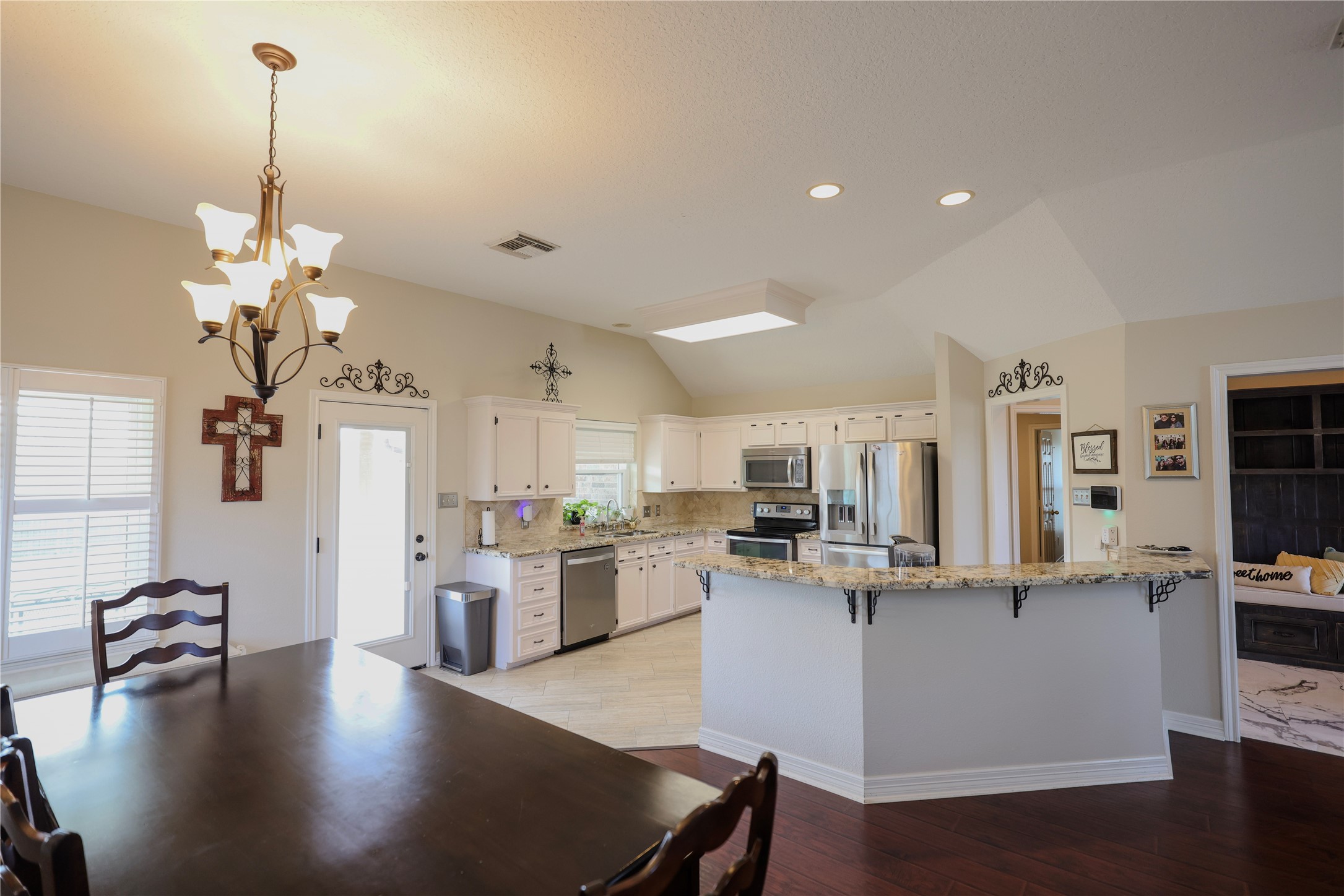 4 Lasso Court Angleton, TX 77515 - Photo 33 of 36