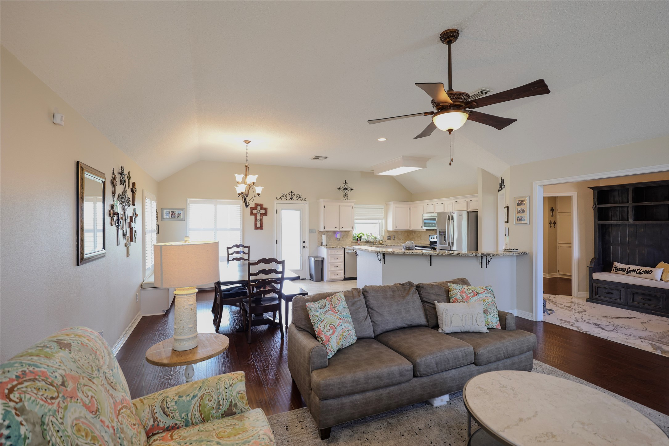 4 Lasso Court Angleton, TX 77515 - Photo 34 of 36