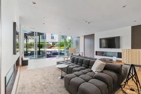 $998,000 | 110 Channel Street, Unit 526, San Francisco, CA 94158