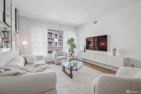$998,000 | 110 Channel Street, Unit 526, San Francisco, CA 94158