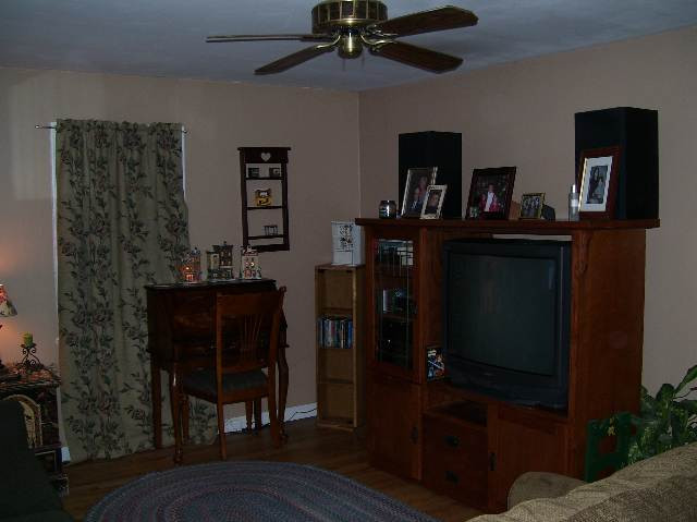 88 Glendale Road Latham, NY 12110 - Photo 3 of 10 Photo 3
