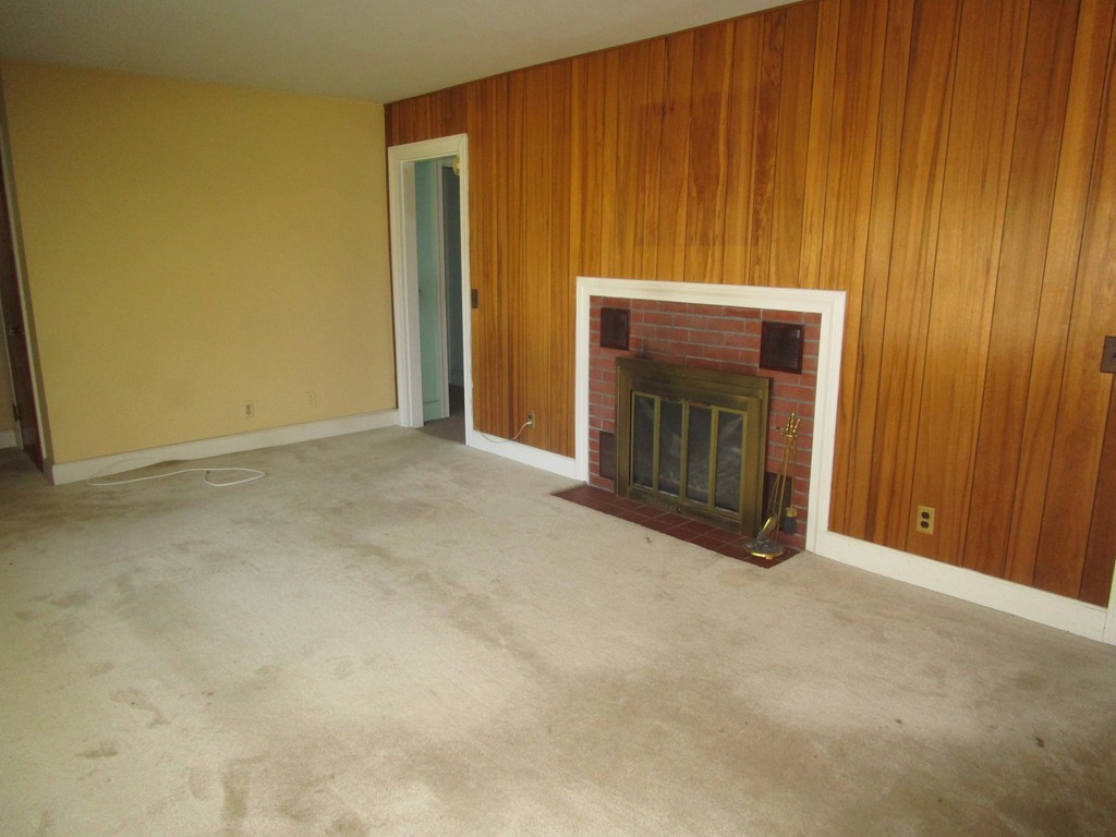 48 Jane Road Methuen, MA 01844 - Photo 7 of 12