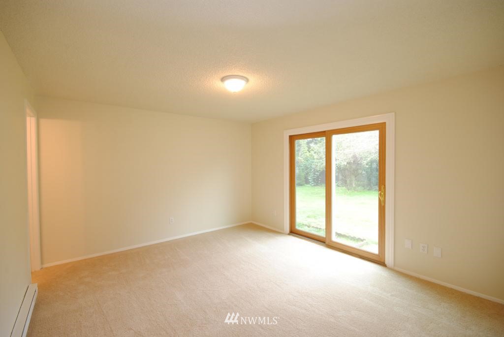 14517 Southeast 198th Street Renton, WA 98058 - Photo 9 of 10 Gallery Image 9