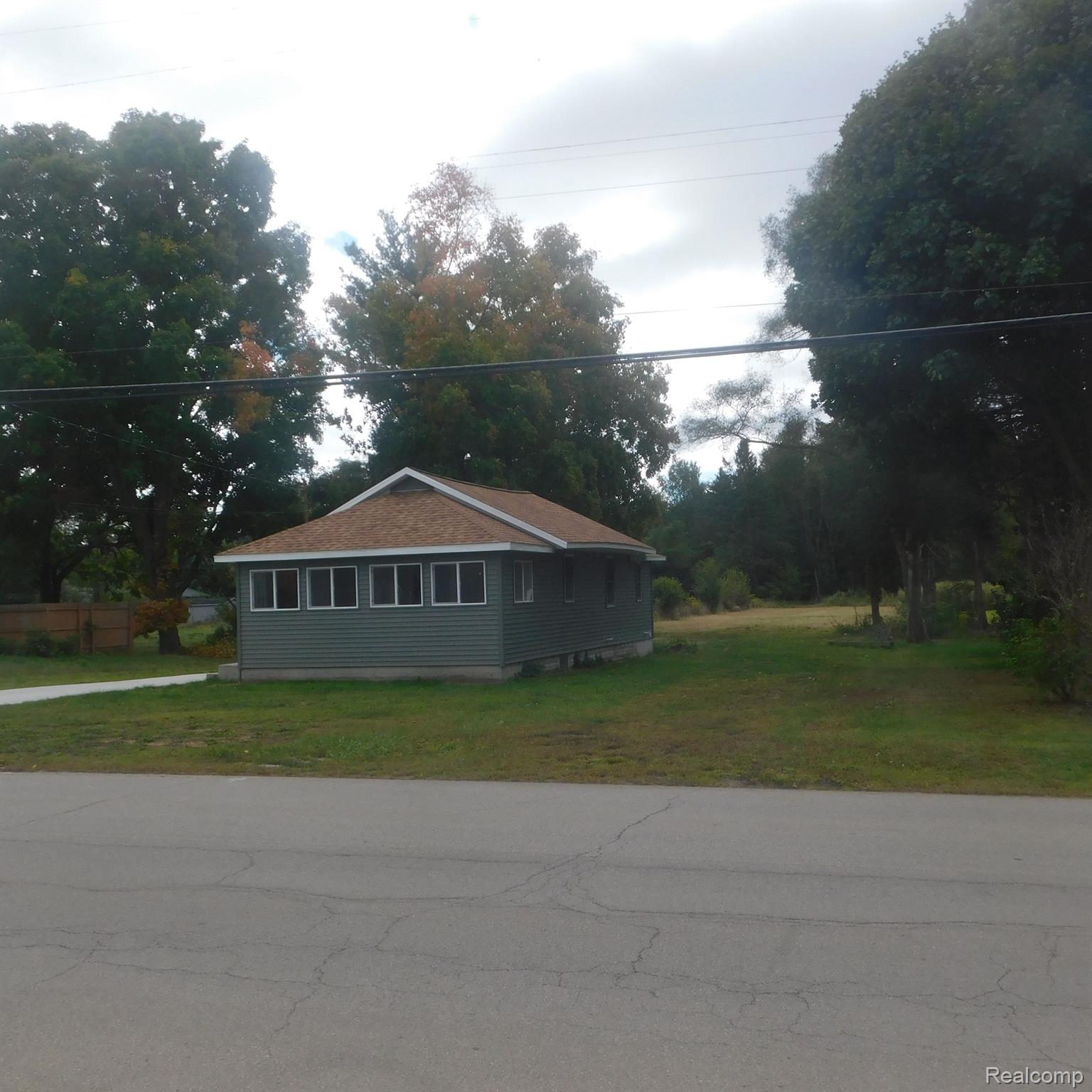 841 Woodworth Road Jackson, MI 49202 - Photo 1 of 13 Gallery Image 1