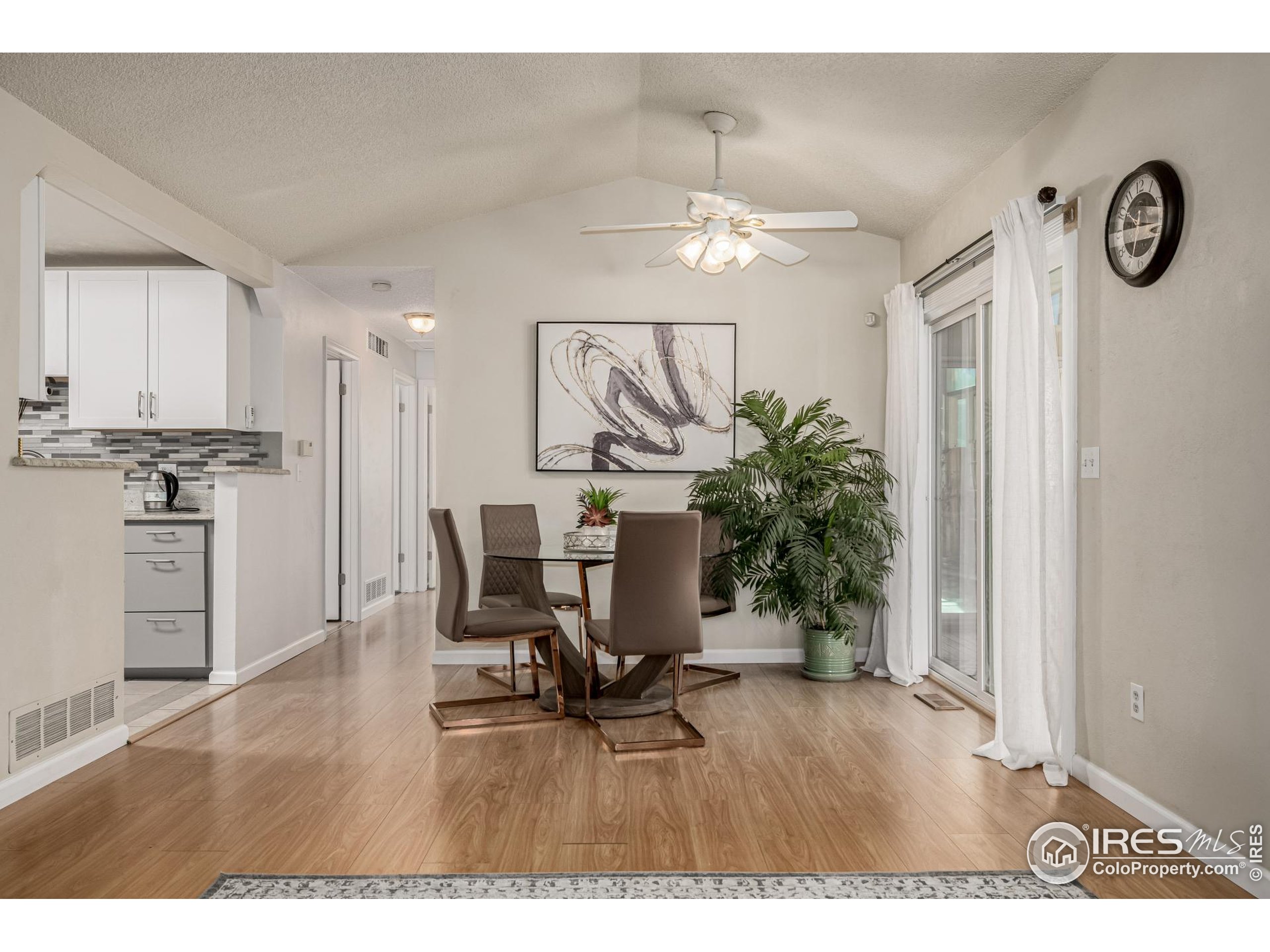 7624 Gray Way Arvada, CO 80003 - Photo 12 of 39