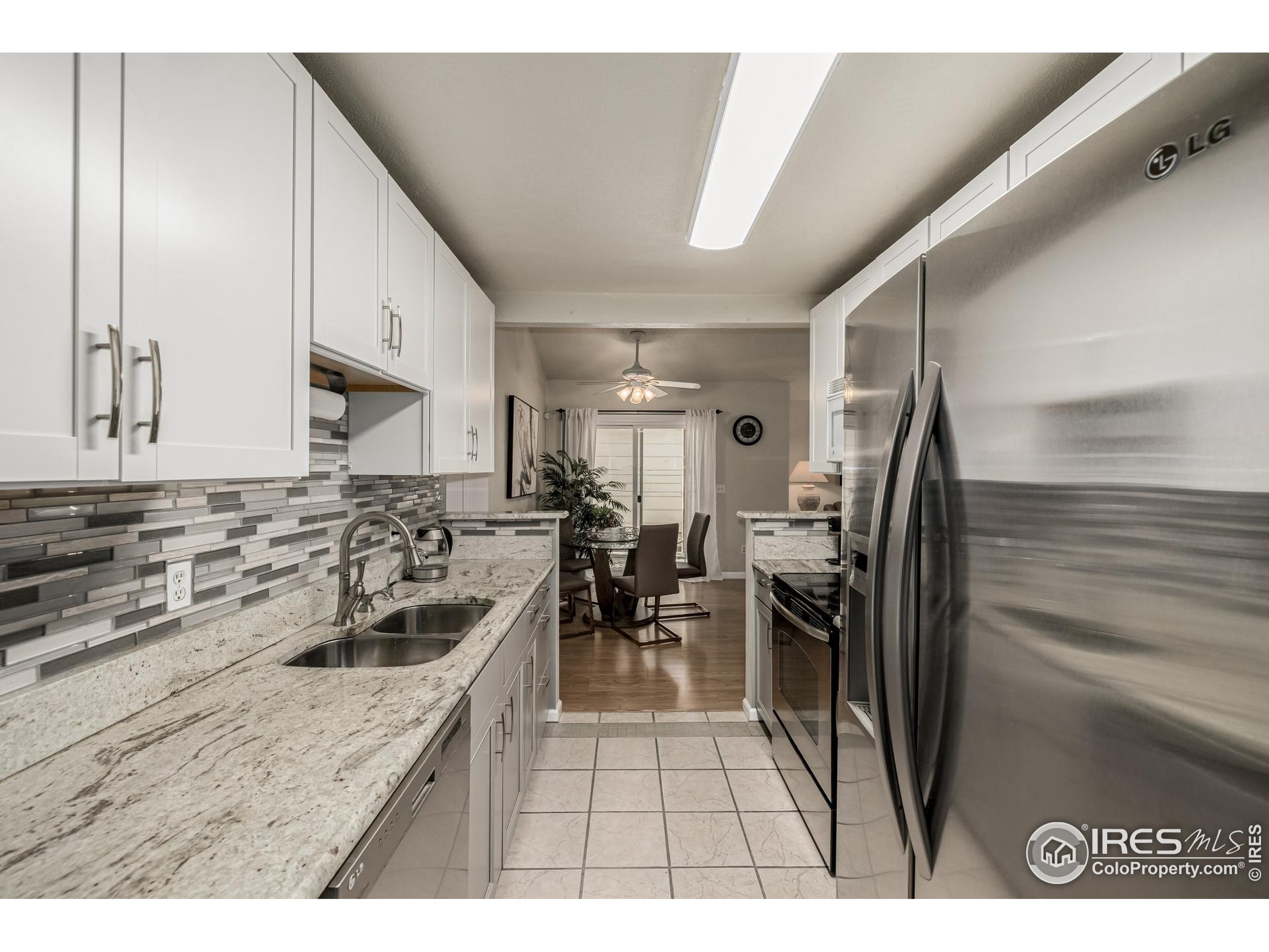 7624 Gray Way Arvada, CO 80003 - Photo 13 of 39