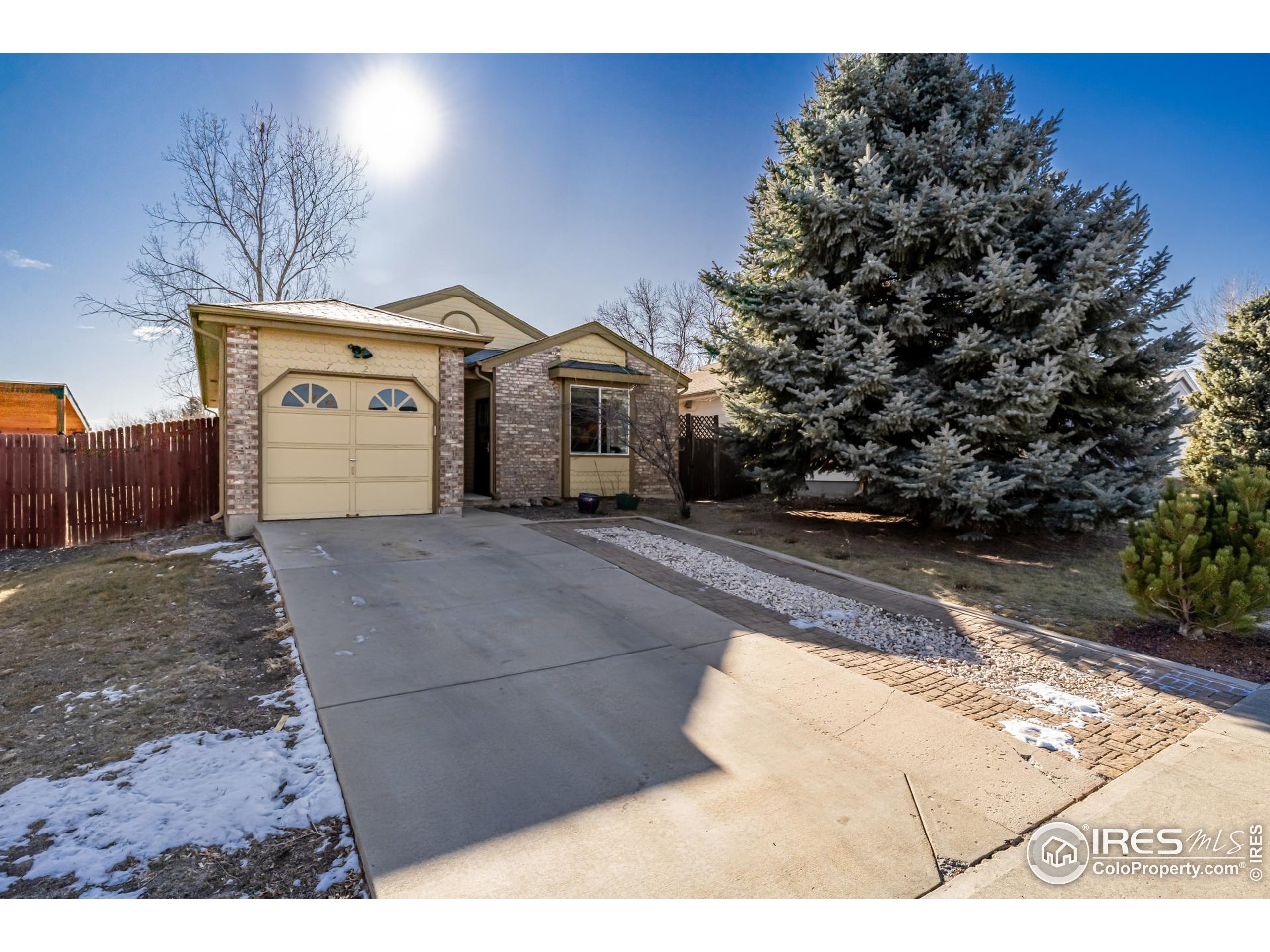 7624 Gray Way Arvada, CO 80003 - Photo 2 of 39