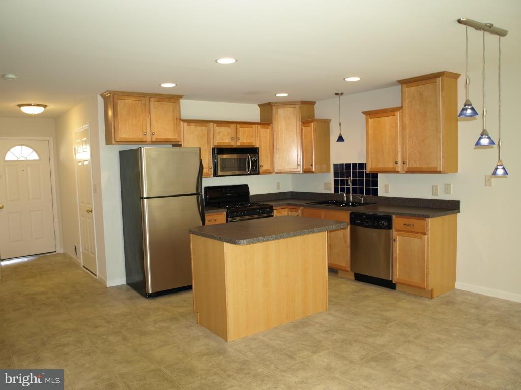 778 Sylvan Road Lancaster, PA 17601 - Photo 2 of 8 Gallery Image 2