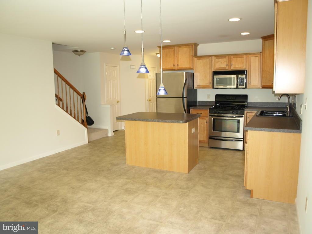778 Sylvan Road Lancaster, PA 17601 - Photo 3 of 8 Gallery Image 3