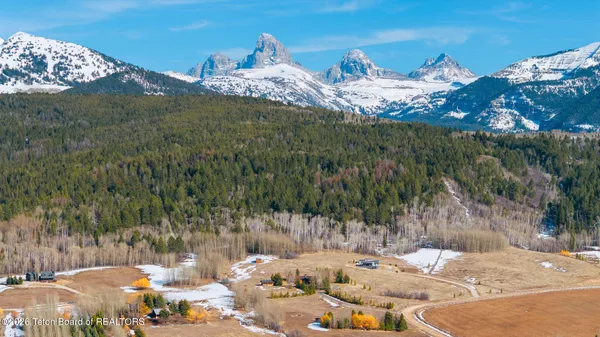 $4,500,000 | 350 Yellow Rose Drive, Alta, WY 83414