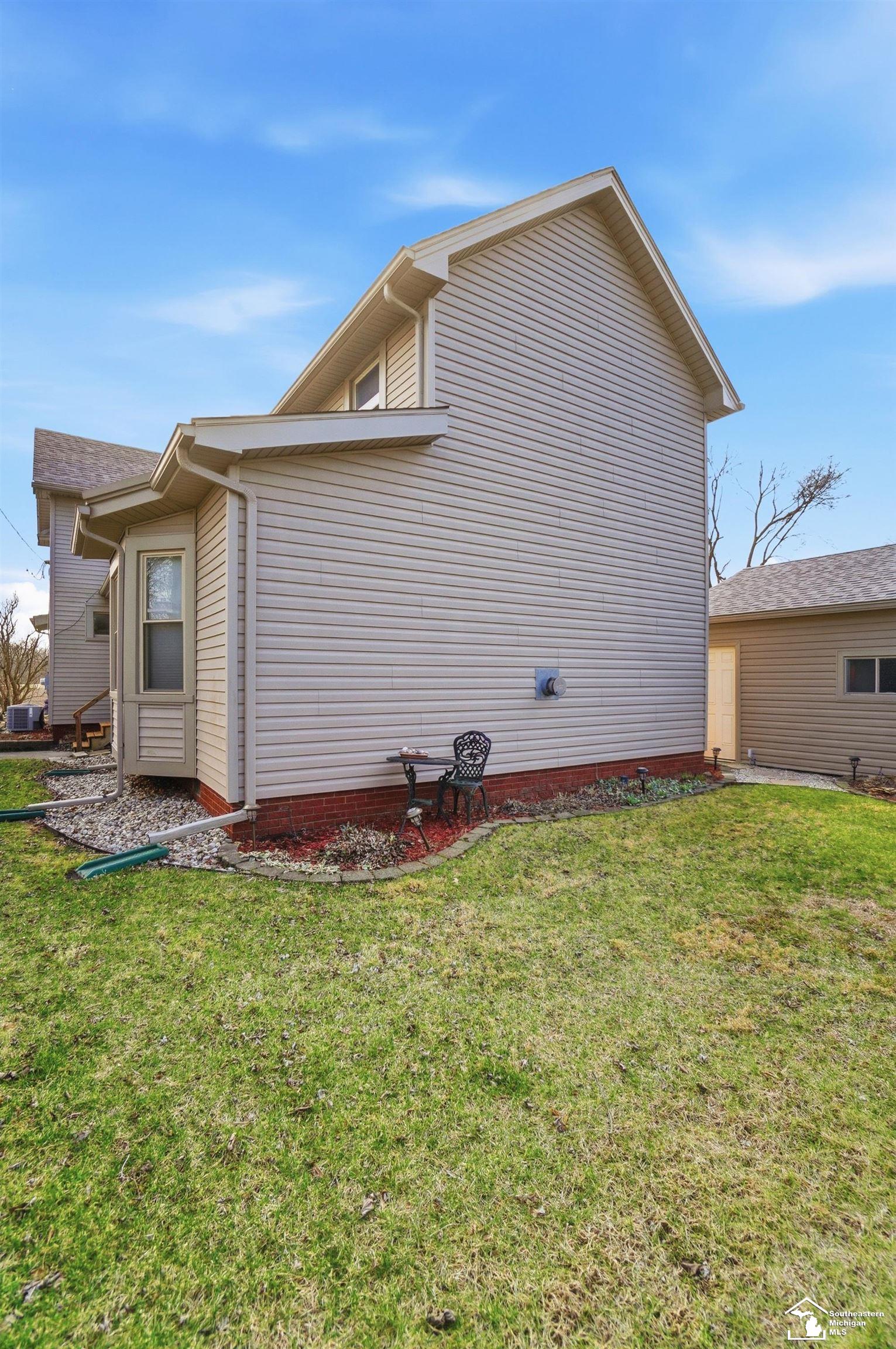 924 Hawthorn Street Temperance, MI 48182 - Photo 52 of 61