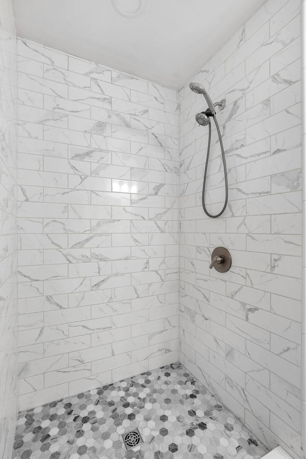 814 Chestershire Road Columbus, OH 43204 - Photo 23 of 51 21-web-or-mls-814-chestershire-rd