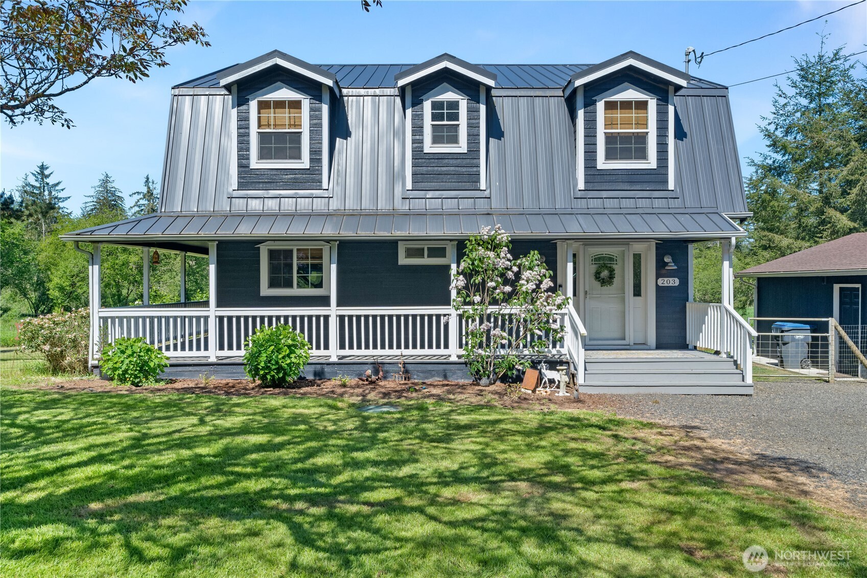 203 East Wishkah Road Aberdeen, WA 98520 - Photo 1 of 38 Gallery Image 1