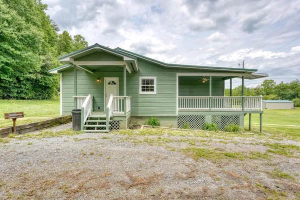 $299,900 | 233 Messer Road, Warne, NC 28909