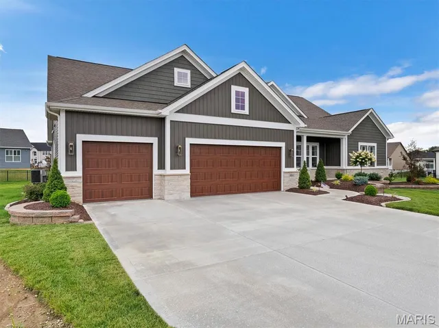 $990,000 | 151 Royal Troon Drive, O'Fallon, MO 63368