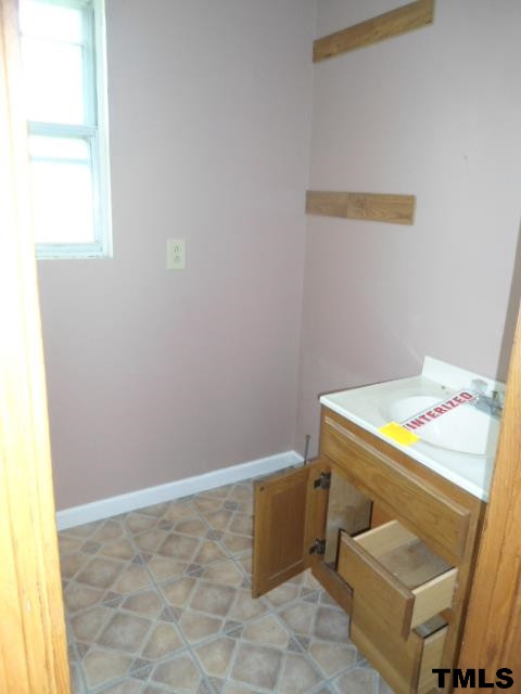 364 Golda Road Benson, NC 27504 - Photo 9 of 14 Photo 9