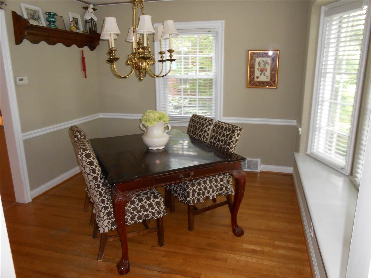 857 Hawthorne Road Grosse Pointe, MI 48236 - Photo 12 of 44 31352418-11.JPG