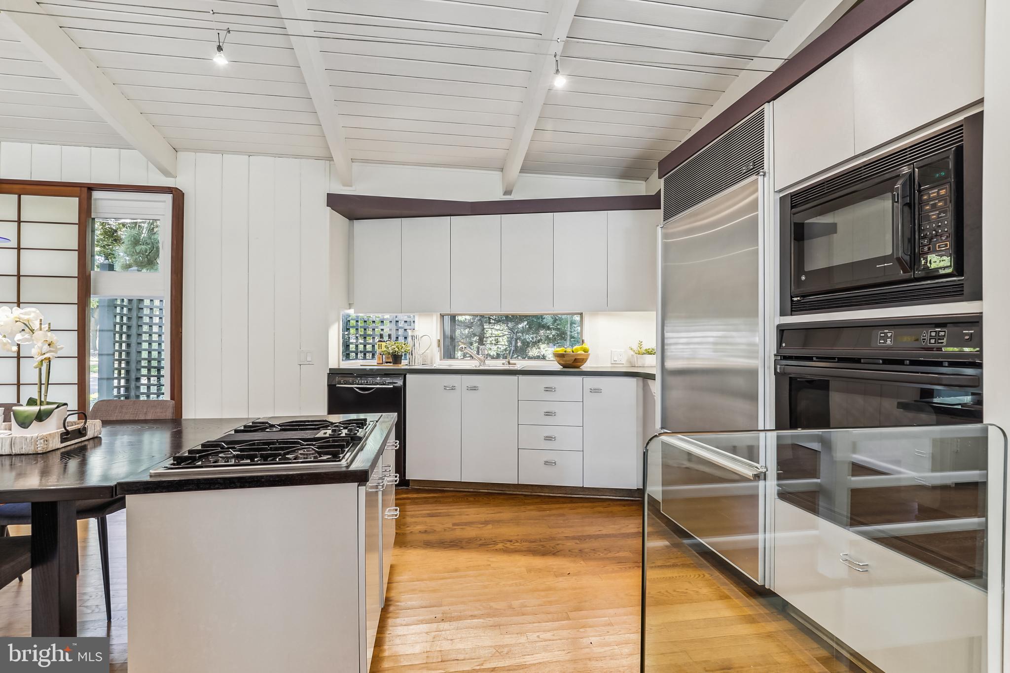 2202 Richland Place Silver Spring, MD 20910 - Photo 16 of 53 Updated Kitchen