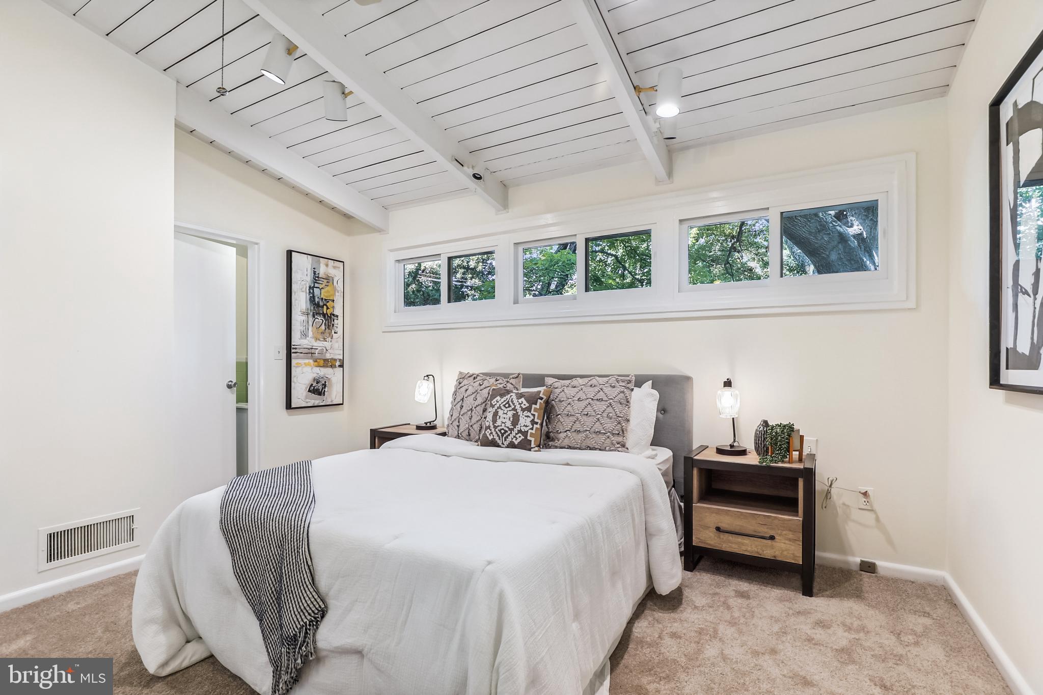 2202 Richland Place Silver Spring, MD 20910 - Photo 21 of 53 Primary Bedroom