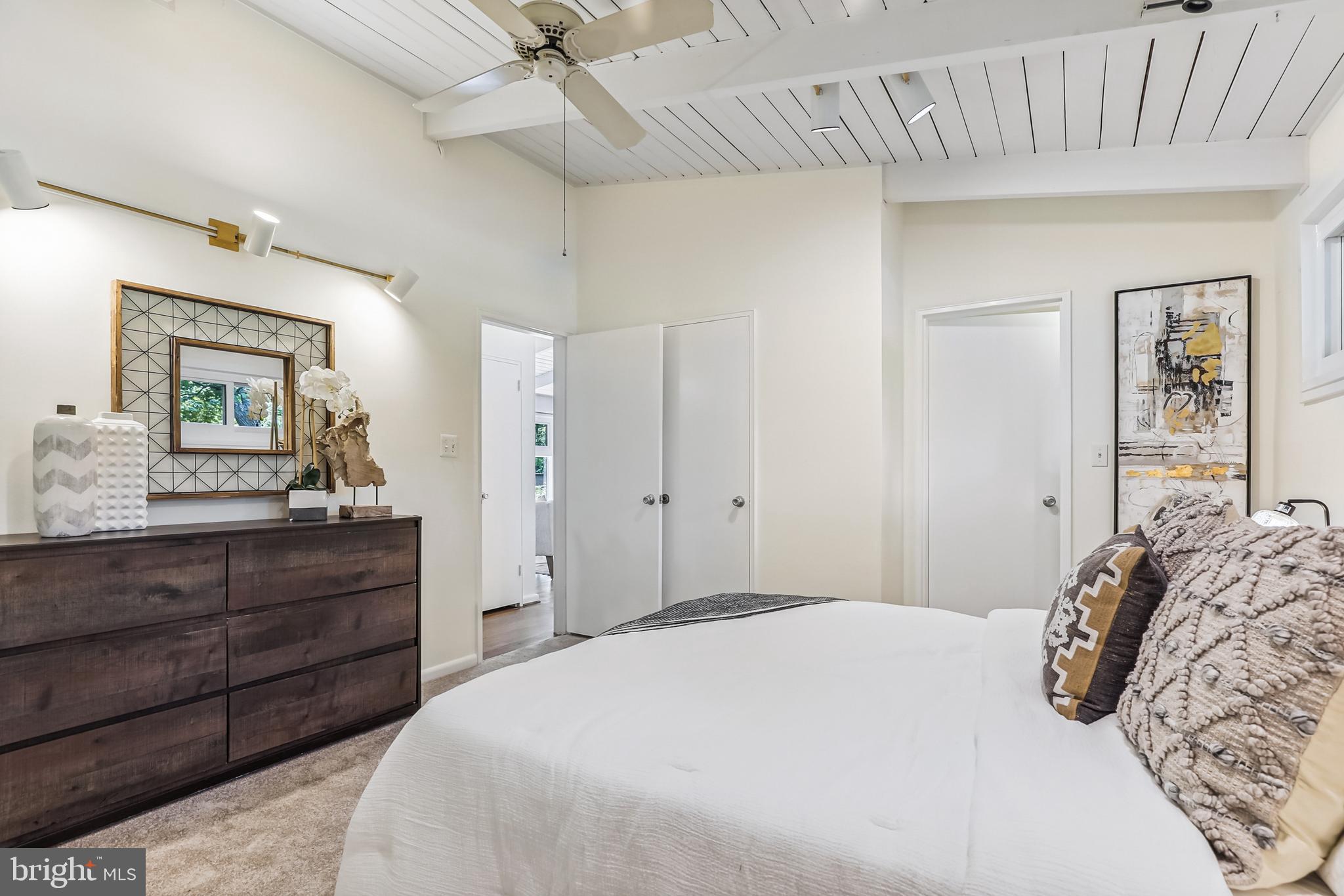 2202 Richland Place Silver Spring, MD 20910 - Photo 22 of 53 Primary Bedroom