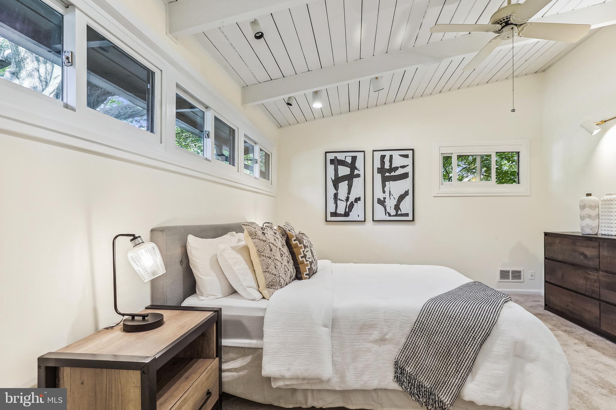 2202 Richland Place Silver Spring, MD 20910 - Photo 23 of 53 Primary Bedroom