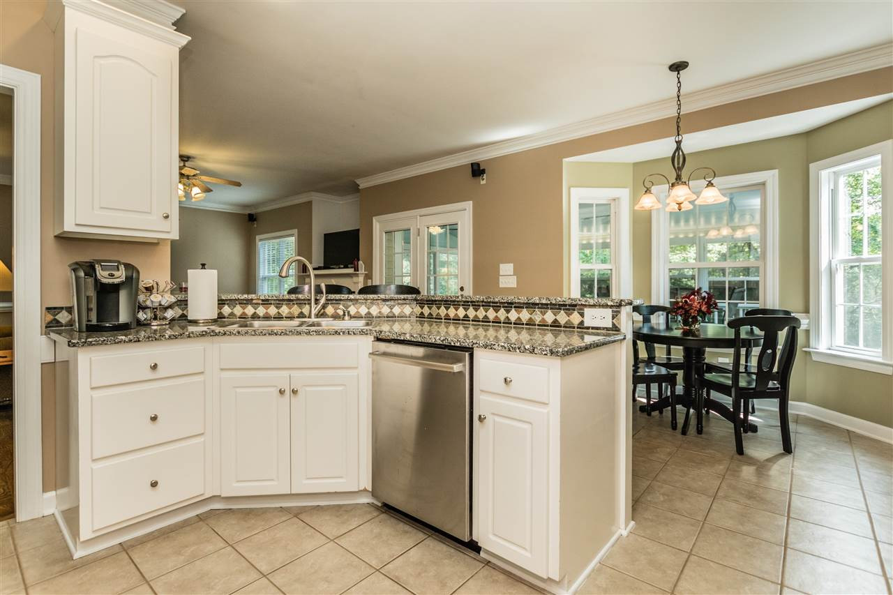 328 Jamison Drive Raleigh, NC 27610 - Photo 10 of 25 Kitchen