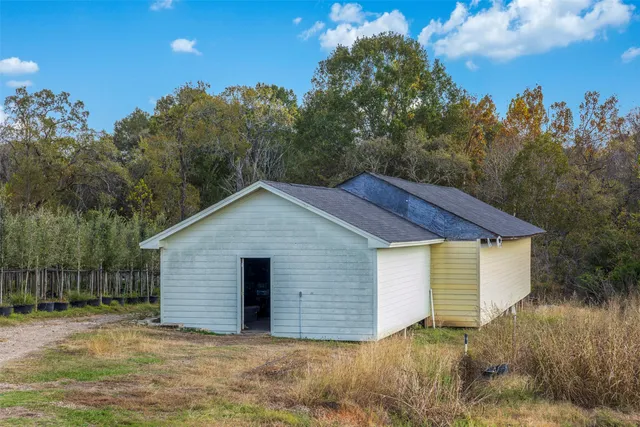 a view of a terrace with sitting area