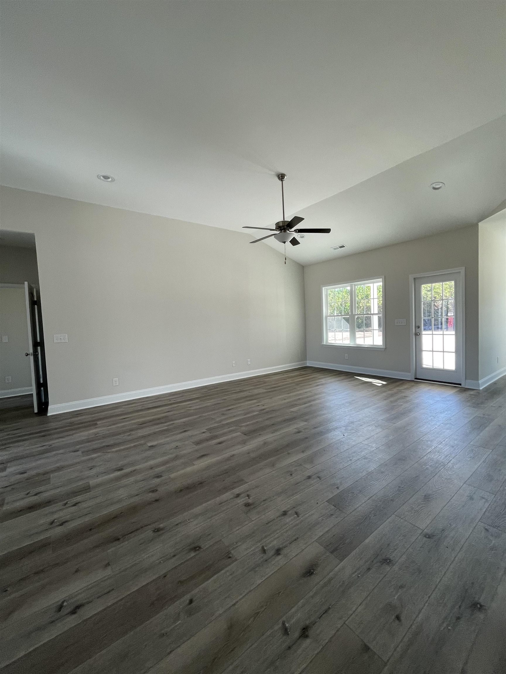 4195 Double Dee Road Aynor, SC 29511 - Photo 4 of 20