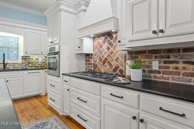 $698,500 | 191 North Brandon Boulevard, Brandon, MS 39042