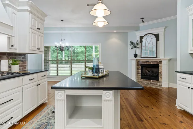 $698,500 | 191 North Brandon Boulevard, Brandon, MS 39042