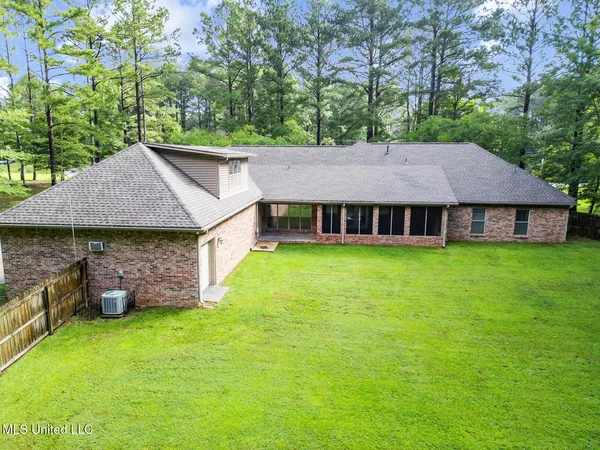 $669,000 | 191 North Brandon Boulevard, Brandon, MS 39042