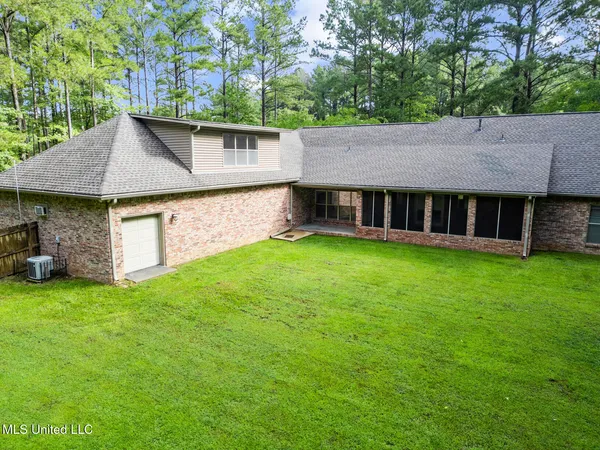 $669,000 | 191 North Brandon Boulevard, Brandon, MS 39042
