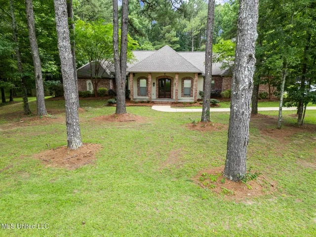 $698,500 | 191 North Brandon Boulevard, Brandon, MS 39042