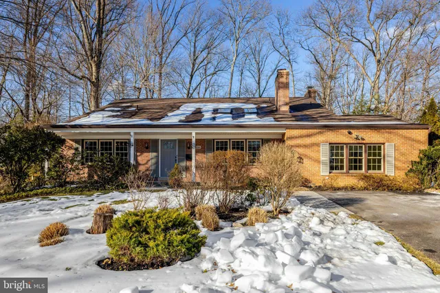 $1,375,000 | 9200 Coronado Terrace, Fairfax, VA 22031