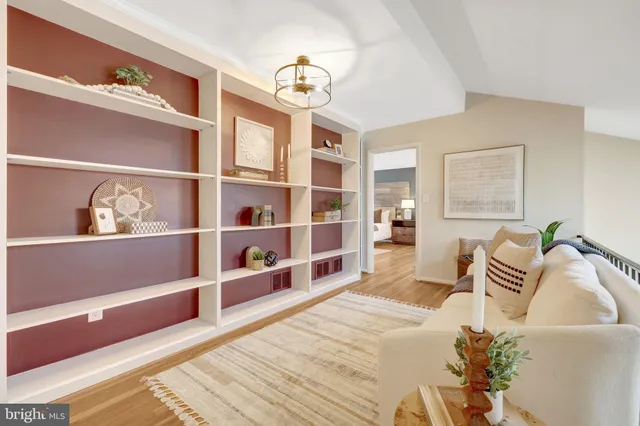 $1,375,000 | 9200 Coronado Terrace, Fairfax, VA 22031