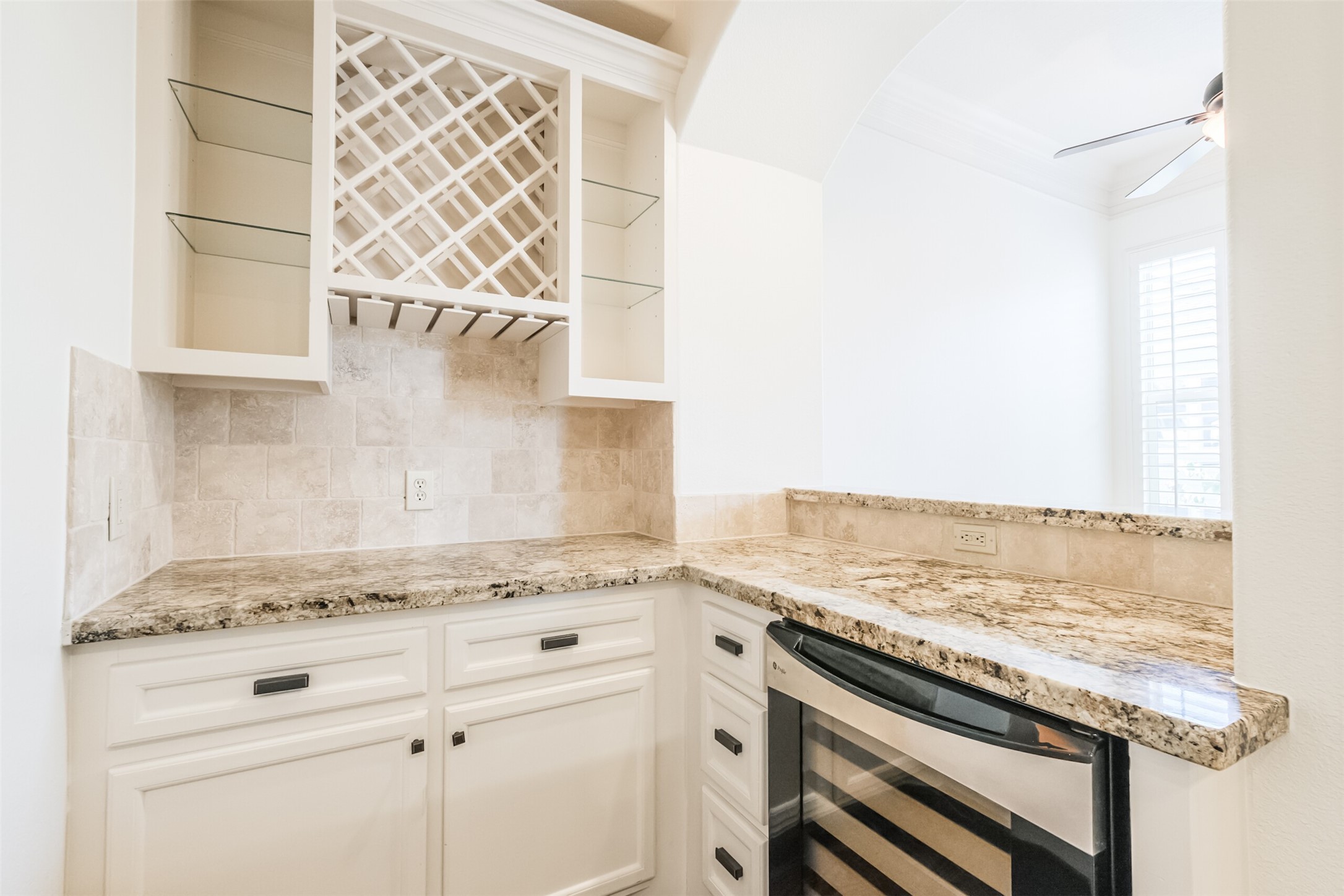 407 West Bell Street Houston, TX 77019 - Photo 28 of 49 a view of a kitchen counter space and a stove top oven